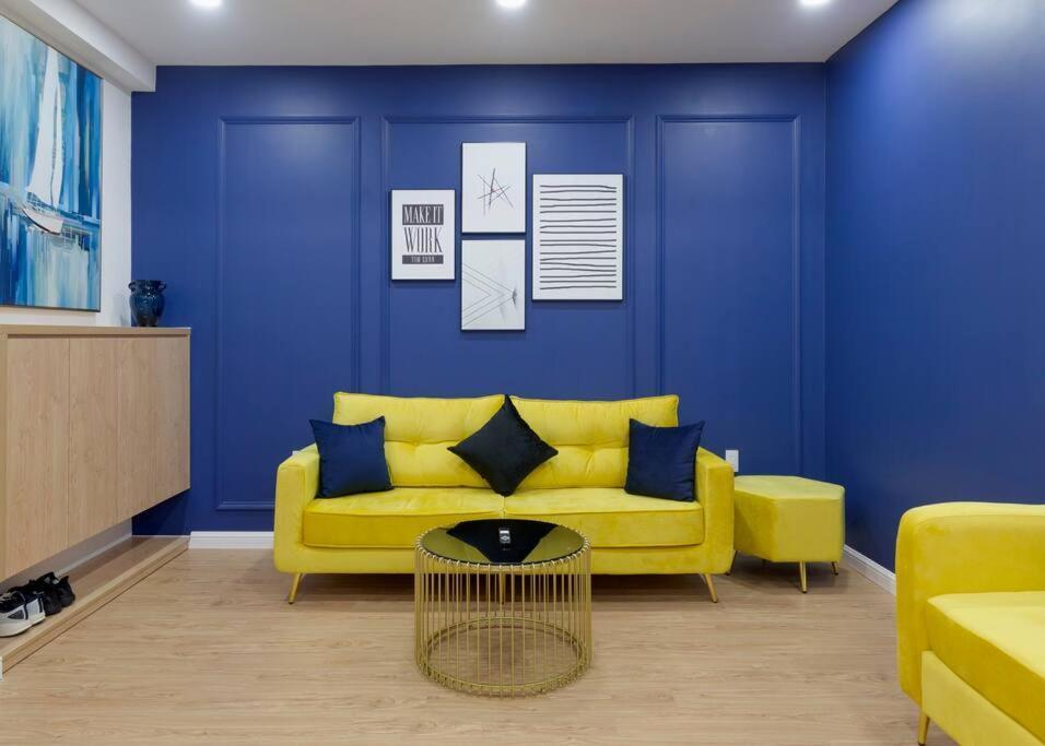 Modern, Cozy & Fully Equipped 2Br Apt In D4, 5M To D1 Ho-Chi-Minh-Stadt Exterior foto