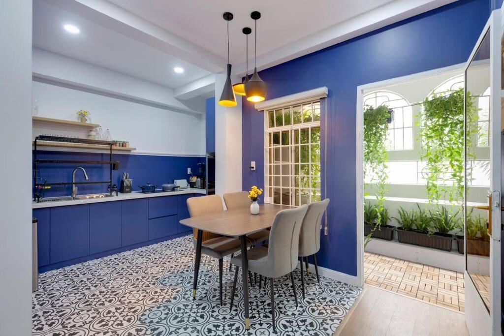Modern, Cozy & Fully Equipped 2Br Apt In D4, 5M To D1 Ho-Chi-Minh-Stadt Exterior foto