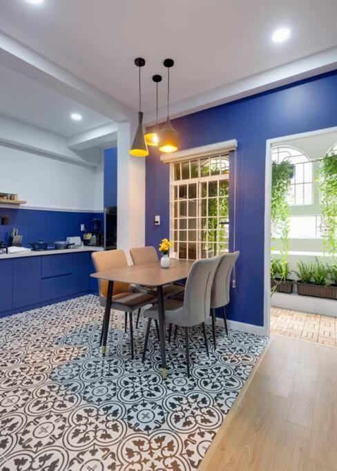 Modern, Cozy & Fully Equipped 2Br Apt In D4, 5M To D1 Ho-Chi-Minh-Stadt Exterior foto